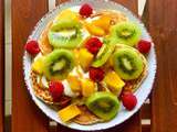 Pancakes coco, fruits exotiques et sirop de coco - gf