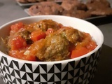 Boulettes de boeuf , sauce aux poivrons