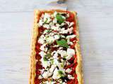 Tarte fine au pesto de basilic, tomates & feta