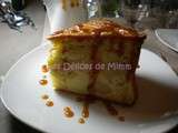 Gâteau aux pommes à la fève tonka et sa sauce caramel au beurre salé