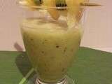 Jus de fruit frais : Banane, kiwi, orange