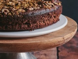 Gâteau au chocolat, noisettes et pistaches et son petit coeur fondant