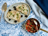 Espadon grillé, sauce tiède aux tomates cerises et câpres