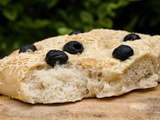 Fougasse au levain aux olives noires