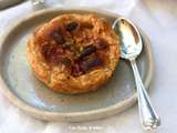 Tartelettes feuilletées aux figues, pistaches et pignons