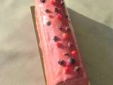 Bûche aux fruits rouges