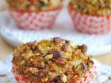 Muffins épicés aux raisins, glaçage à l'orange et aux pistaches