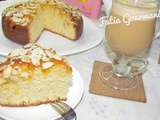 Cake aux pommes caramélisées et amandes effilées