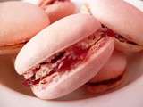 Macarons au sirop de coquelicot et fraises