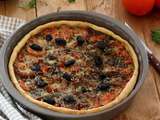 Tarte au thon, tomates et olives