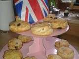 Scones aux raisins secs et home clotted cream