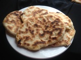 Naan au fromage et saumon ( pain indien)