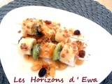 Brochettes de fruits, caramel et granola saveur coco