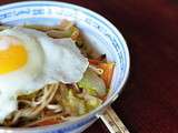 Yakisoba sauce with fried egg