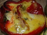 Quiche aux poivrONs, thON, oignONs en coque de poivrONs