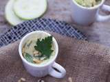 Mug cake salé aux courgettes