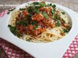 Spaghetti à la bolognaise aux saucisses de poulet et lentilles