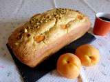 Cake abricots amandes et éclats de pistaches