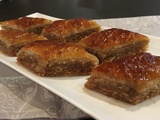 Baklava aux noix et aux amandes