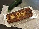 Cake aux courgettes, comté et lardons