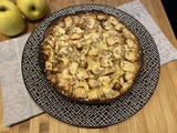 Clafoutis d'automne aux pommes, à la farine de châtaigne et aux graines de tournesol