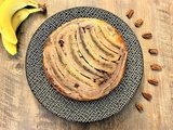 Gâteau renversé à la banane et aux noix de pécan