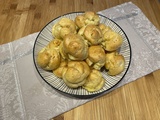 Gougères au chèvre et au thym