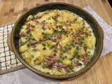 Gratin de gnocchi aux petits pois et allumettes de lardons