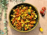 Légumes du soleil et pois chiches rôtis au four à la fêta