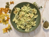 Pâtes aux courgettes, yaourt à la grecque et herbes de Provence