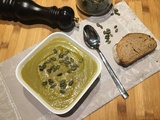 Soupe d'aubergine et lentille au curry