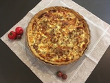 Tarte au thon, tomates et Saint-Môret