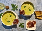Velouté printanier de petits pois et jambon bellota