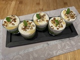 Verrine de concombre à la crème de chèvre aux noix