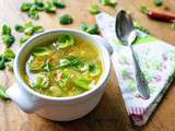 Soupe aux flocons de pois chiche, courge et choux de Bruxelles