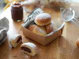 Beignets fourrés au chocolat