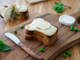 Croque monsieur petits pois chèvre