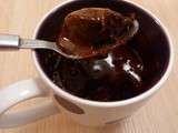 Mug cake mi-cuit au chocolat