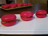 C'est frais, c'est l'été : macarons fraise rhubarbe