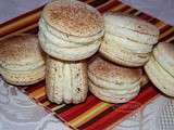 Macarons a la ganache montee a la noix de coco