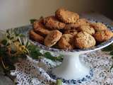 Cookies aux fudges caramel, grué de cacao et éclats de noisettes torréfiées