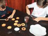 Fleurs croquantes et chocolatées de Jules et Zoé