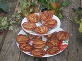 Tartelettes financières aux poires et à la noisette