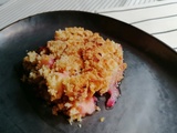 Crumble aux pommes poires et framboises