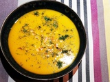 Velouté de potimarron dès de saumon fumé poêlés et aneth