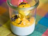 Panacotta sucre de violette et purée de mangue