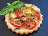 Tartelettes feuilletées tomate, courgette et mozzarella