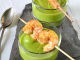 Velouté de petits pois au wasabi et sa brochette de gambas au sésame et au gingembre