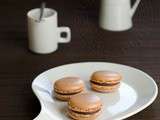 Macarons chocolat au lait et passion