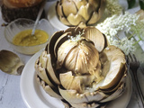 Artichaut Camus vapeur & vinaigrette parfumée à la fleur de sureau